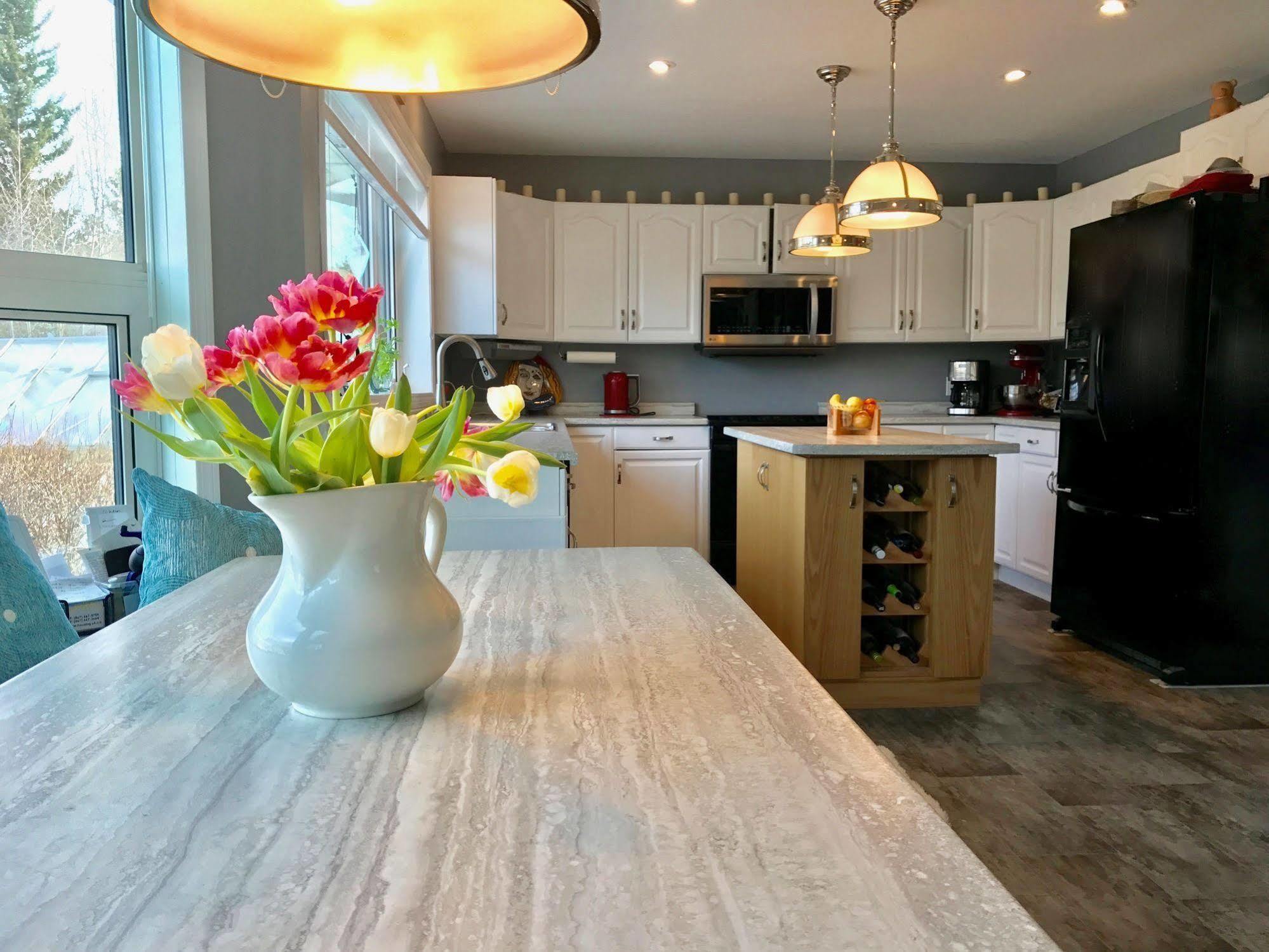 Vangorda Place B&B Whitehorse Buitenkant foto